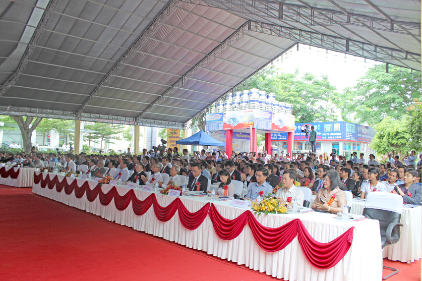 vietbuil - 06 - 2015 - mitadoor